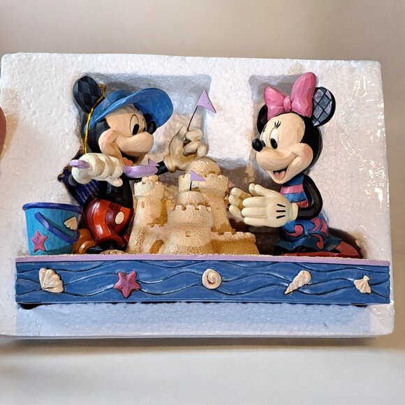 Jim Shore Disney Showcase Enesco “Seaside Sweethearts” Mickey & Minnie Figurine - Picture 12 of 13